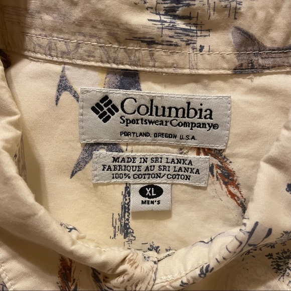 *SOLD* Columbia XL fish and fly print eggshell color button down - Picture 6 of 7